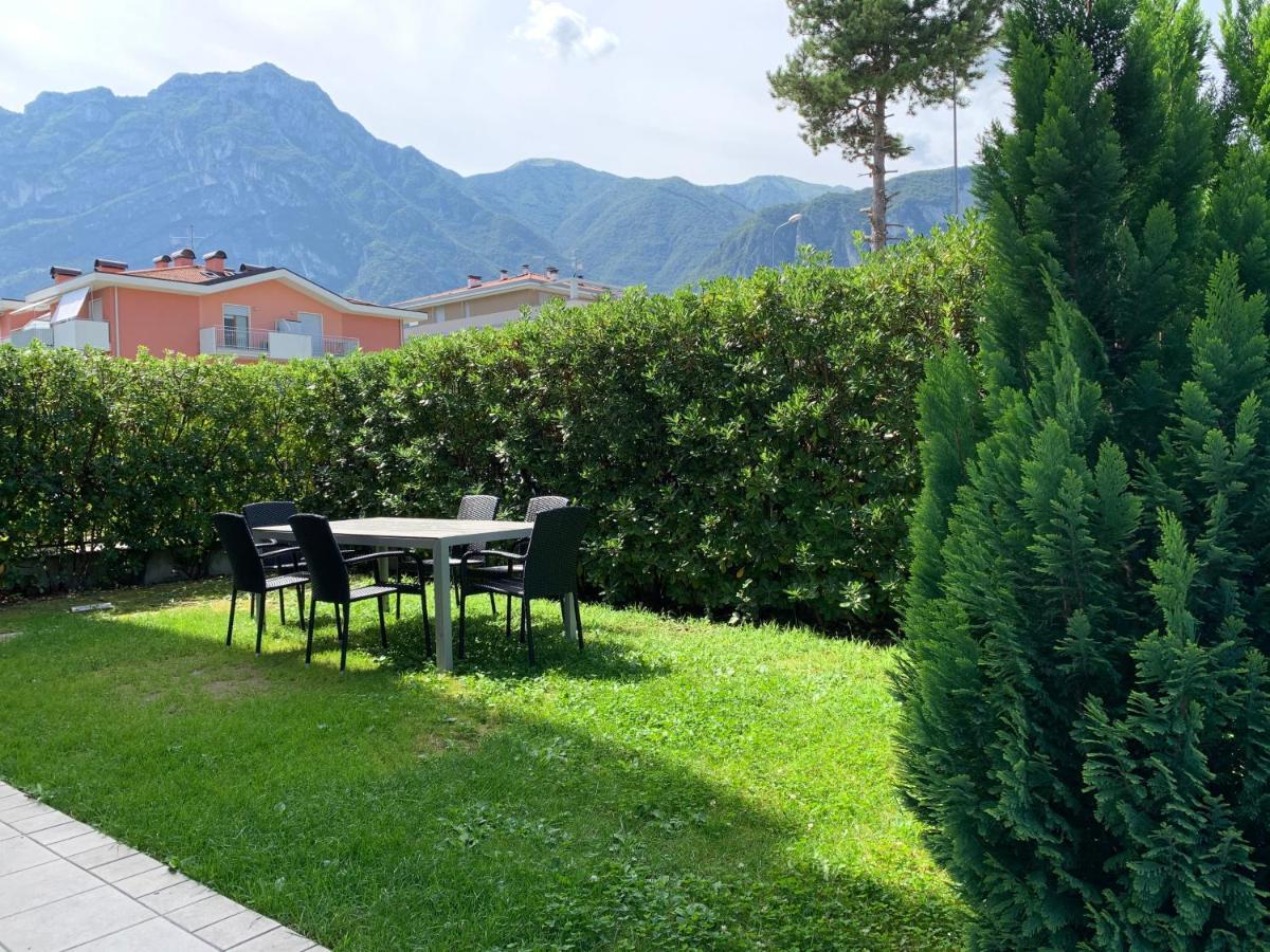 Appartamento Ivonn Con Giardino Riva del Garda Ngoại thất bức ảnh